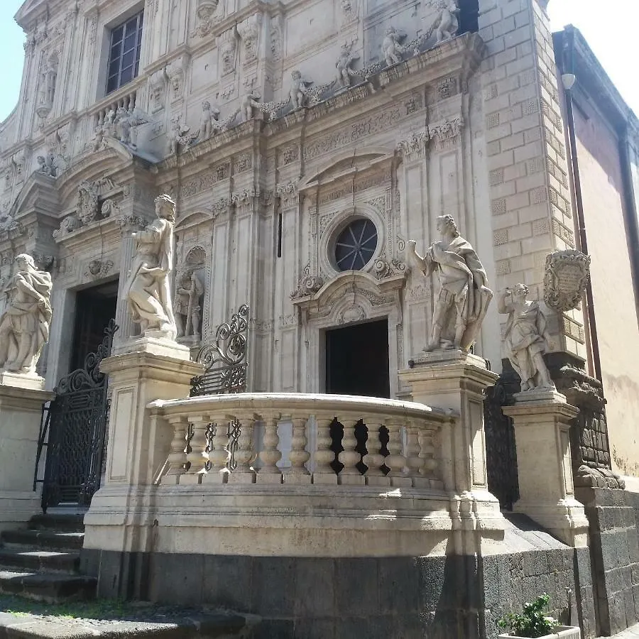La Corte Di Aci Acireale Italien