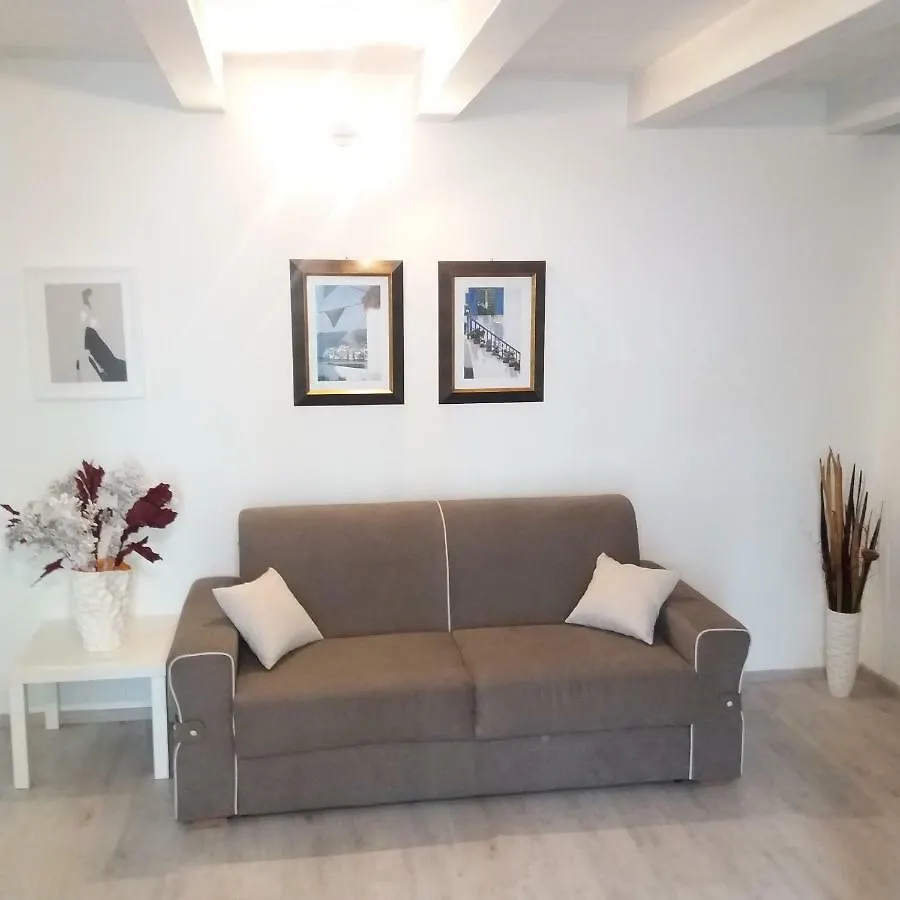 La Corte Di Aci Acireale 0*,  Italien