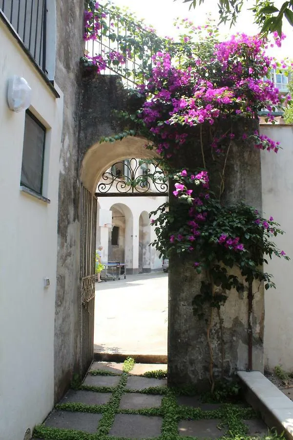 La Corte Di Aci Acireale